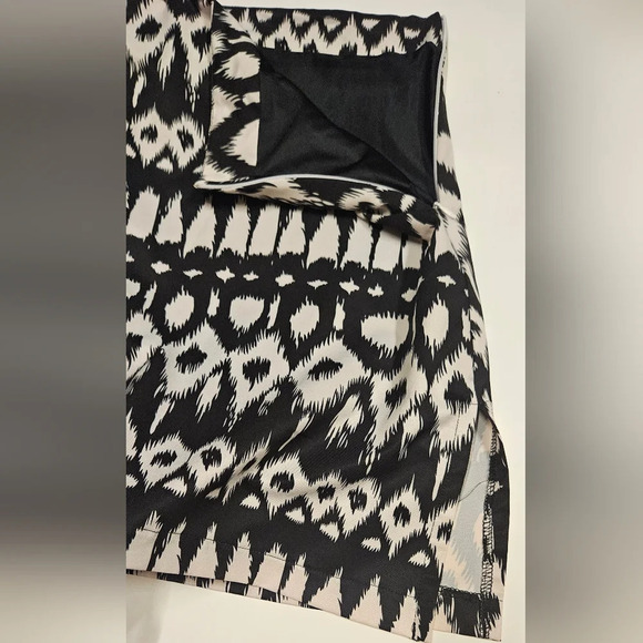 AW Golf Allyson Whitmore black Abtract print athletic Sport golf skort size 16 - Picture 6 of 11